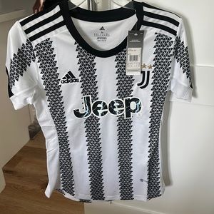 Adidas Juventus women’s jersey